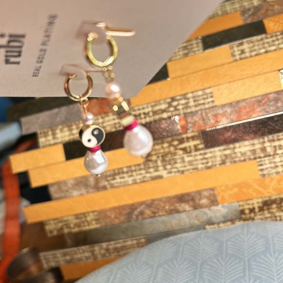 Real gold plating yin and yang earrings - Picture 6 of 8